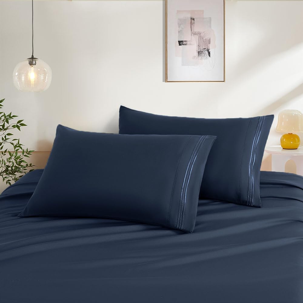 Purple Pillow Covers Set of 2，2 Pack Standard Size Pillow Cases，20"X26"