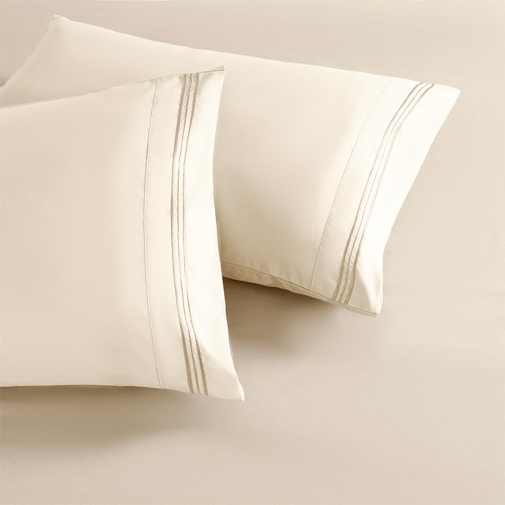 Purple Pillow Covers Set of 2，2 Pack Standard Size Pillow Cases，20"X26"