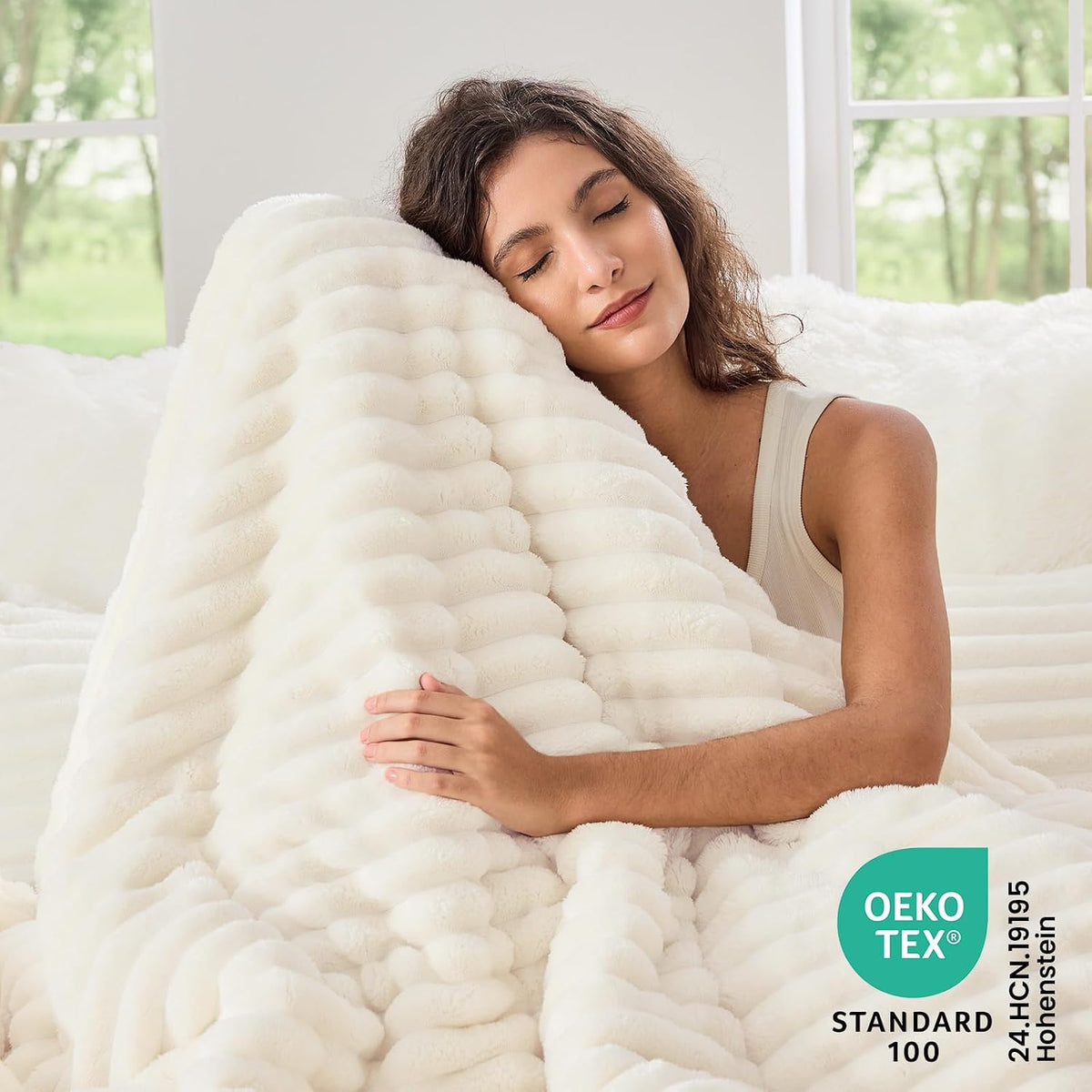 Sasttie Fluffy Queen Comforter Set, 3 PC Soft Fleece Bedding, Cream White