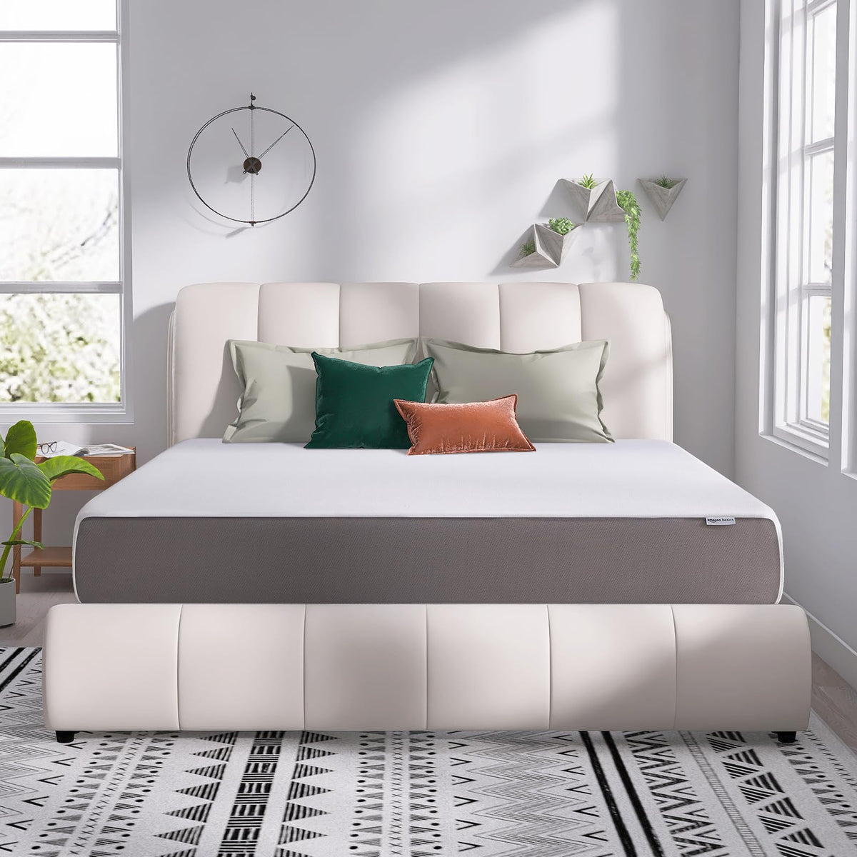 Amazon Basics Gel Memory Foam Mattress, Soft Plush Feel, Breathable Premium Knitted Fabrics, Removable Cover, Easy Set Up, 6 Inch, Full, White/Grey
