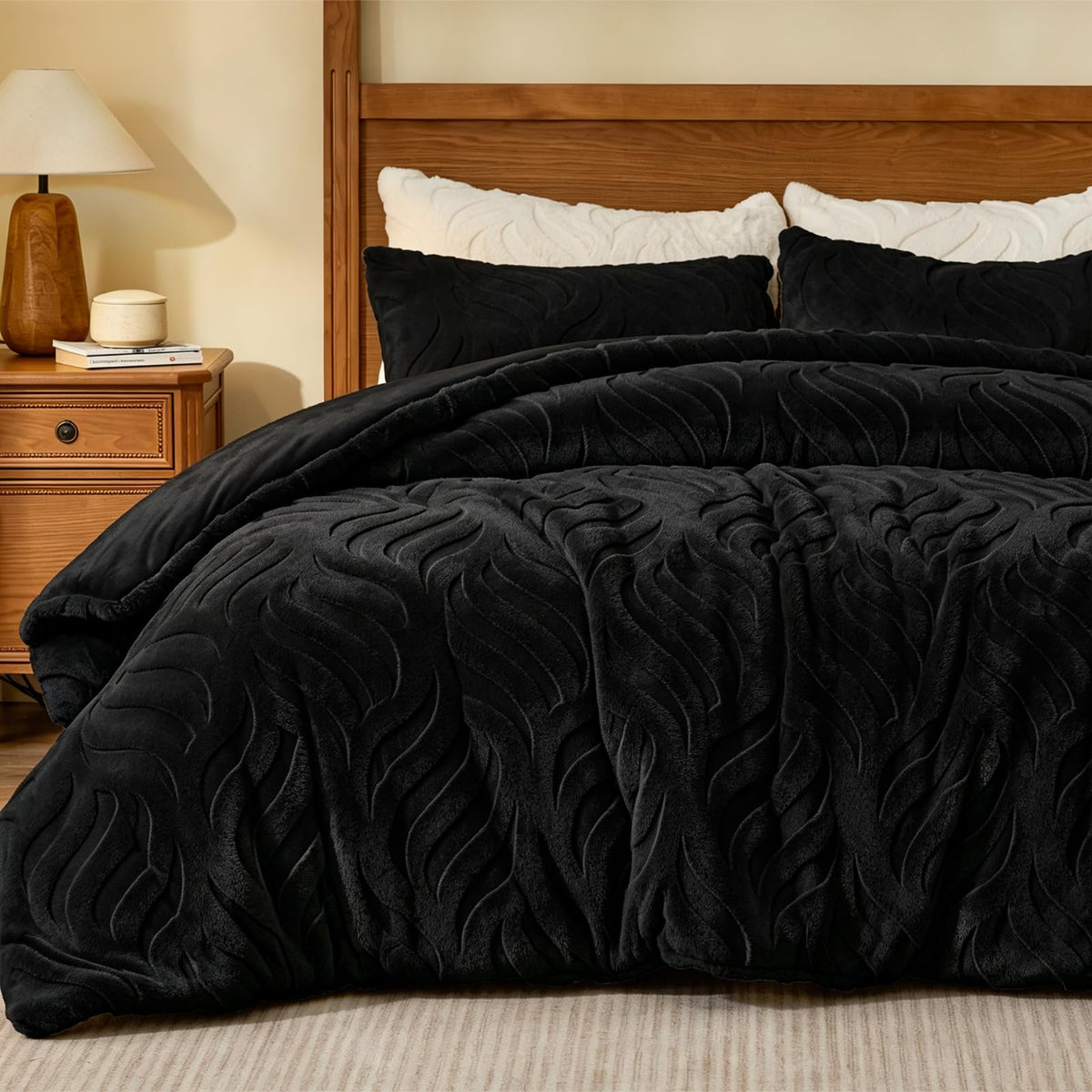 BEDELITE Fluffy Faux Fur Comforter Set Queen, Fuzzy Bedding Set, Cream