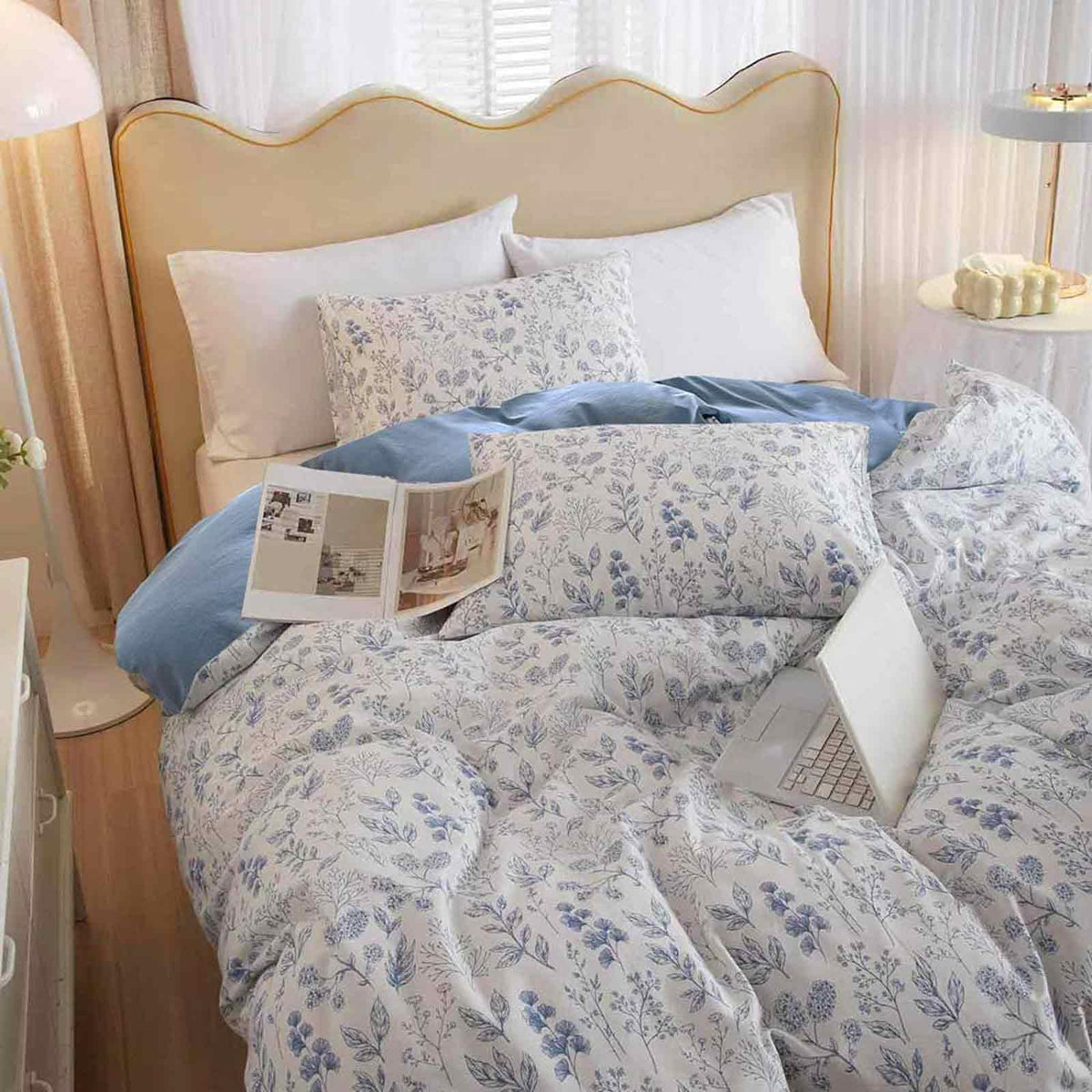 Faincy Floral King Size Comforter Set, Blue and White Flower Pattern Printed Reversible Alternative Bedding Sets - 104 x 90 3PC Soft Microfiber Duvet Farmhouse Vintage Bed in a Bag for Women