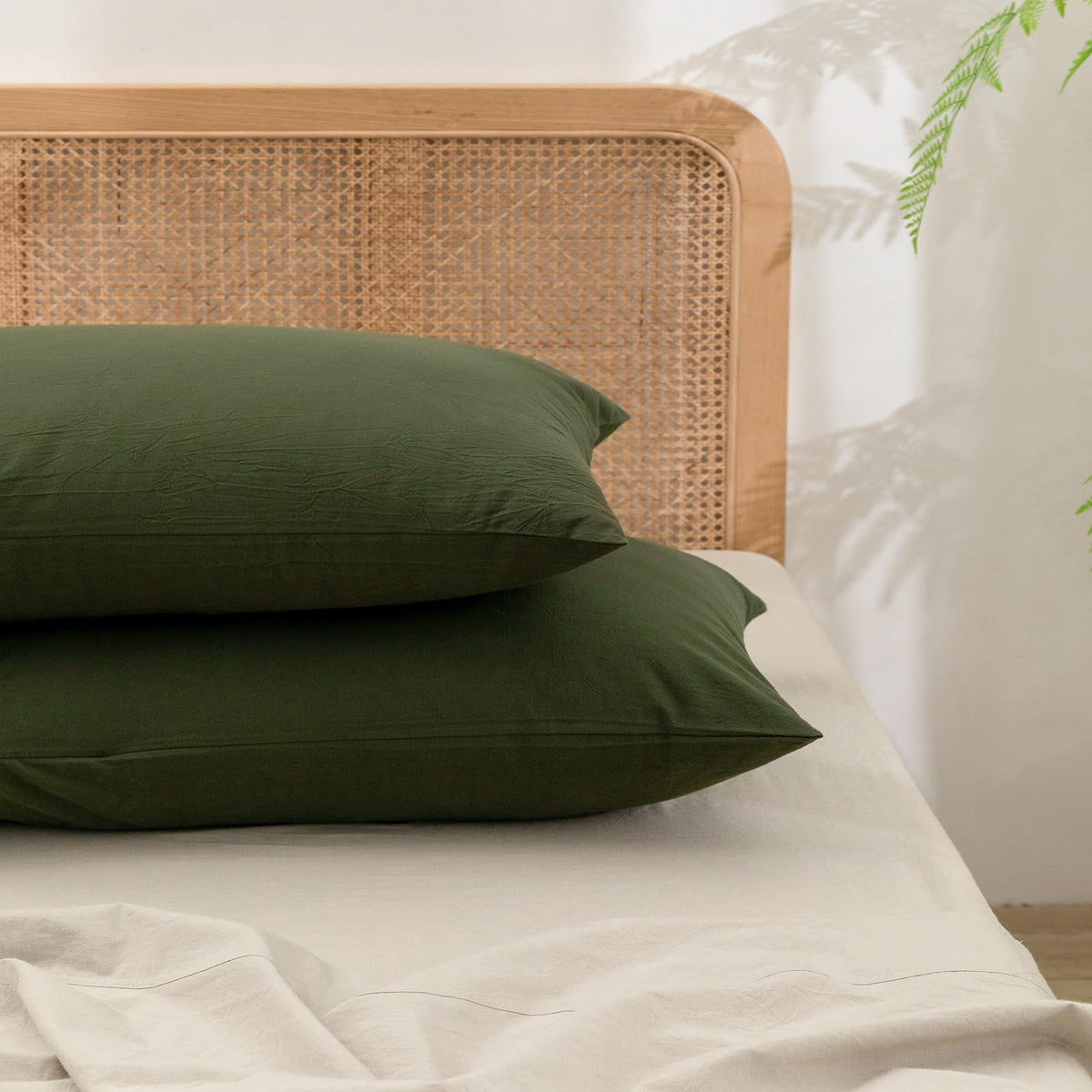 BESTOUCH Washed Cotton Pillowcases Linen Feel Olive Green Body