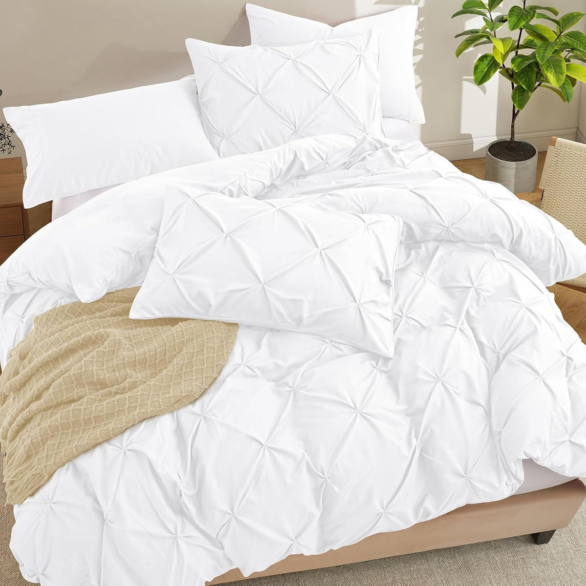 VACVELT 2pc White Pintuck Pillow Shams Standard, Envelope Closure