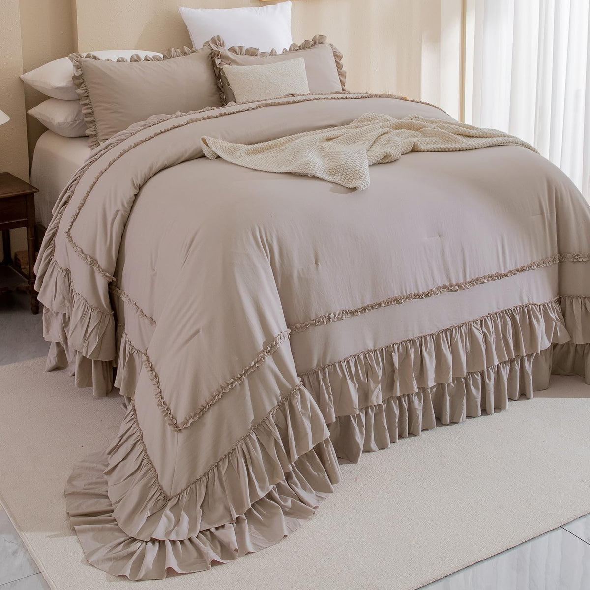 Masaca Ruffled Comforter Set Queen,Farmhouse Shabby Boho Chic Bedding Wheat and White Ruffle Comforter Vintage Rustic French Country Elegant Bedding Set 3PCS