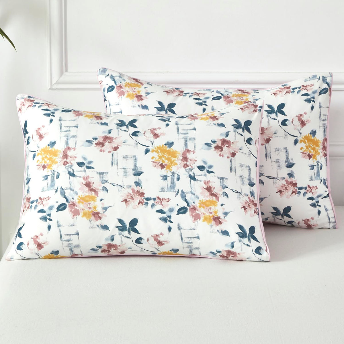 URBONUR 100% Cotton Pillowcases Set of 2 Standard Size Floral Printed Butterfly Pillow Cases Soft Breathable Cooling Pillowcase Decorative Pillow Cover (Standard, 20x26 Inches, Green Flowers)