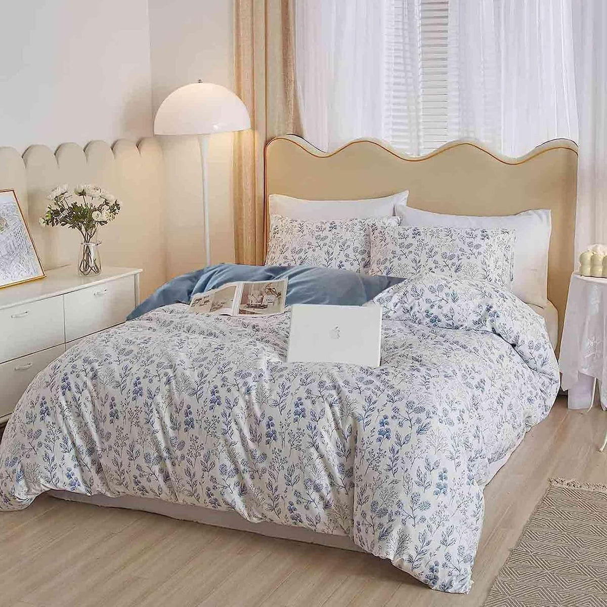 Faincy Floral King Size Comforter Set, Blue and White Flower Pattern Printed Reversible Alternative Bedding Sets - 104 x 90 3PC Soft Microfiber Duvet Farmhouse Vintage Bed in a Bag for Women