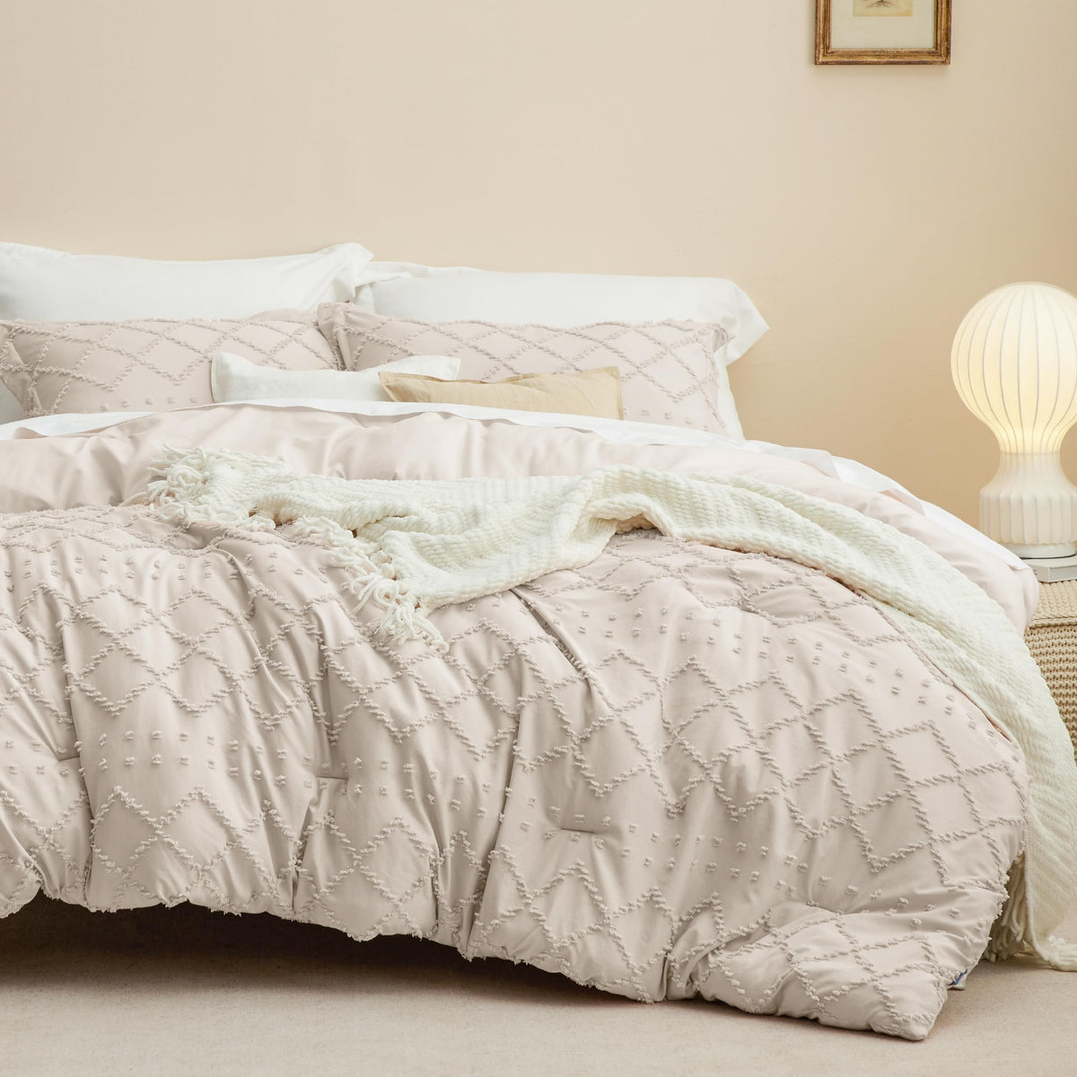 Bedsure Boho Tufted Beige Comforter Set, Oversized King