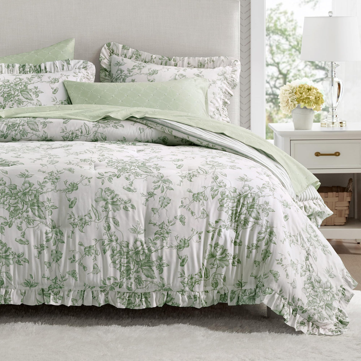 Madison Park Essentials Pink Floral Comforter Set with Sheets King,7pc
