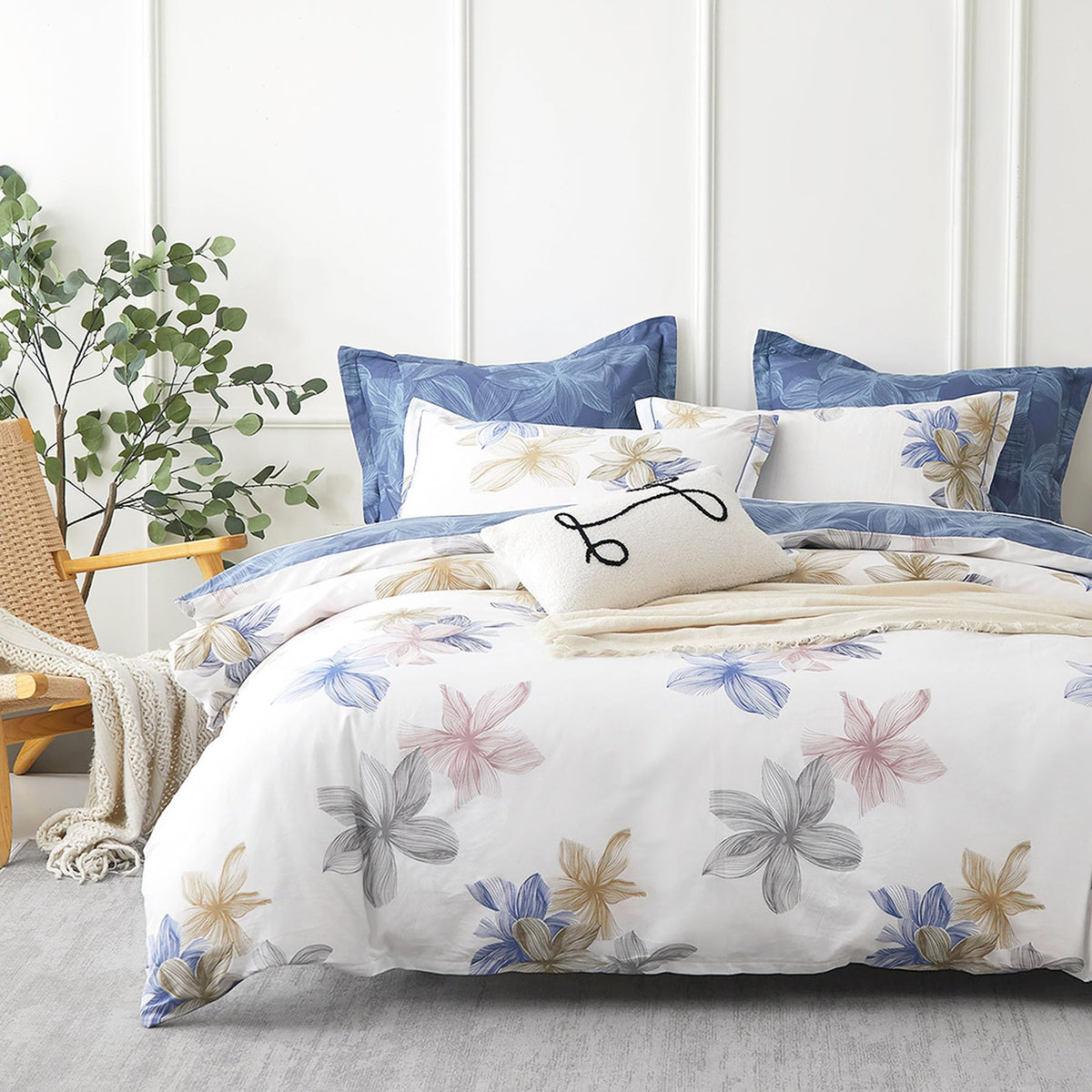 ALEISSEL Natural Cotton 3pcs Floral Comforter Sets King Size-Yellow Comforter with Pink & Yellow Flowers and Blue & Green Leaves on White, Reversible Lightweight Bedding Sets(King 104"×90")