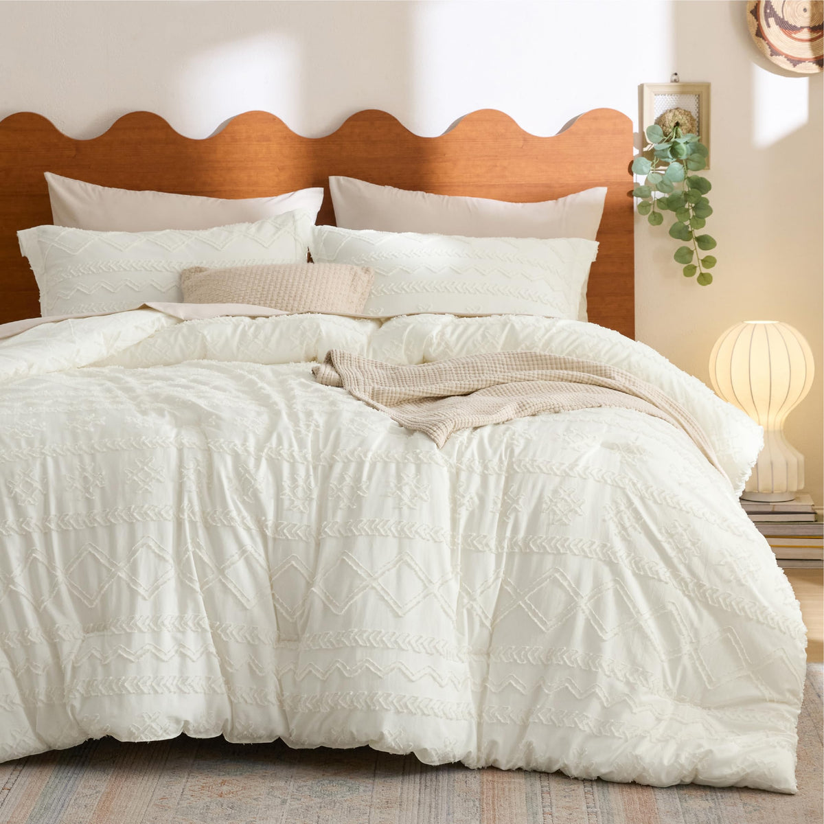 Bedsure Boho Tufted Beige Comforter Set, Oversized King