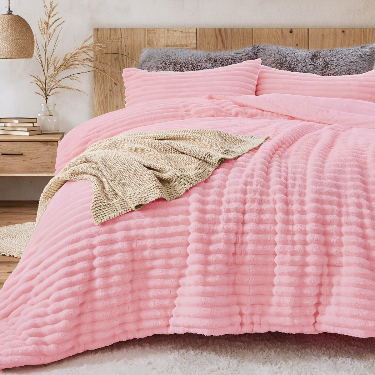 Sasttie Fluffy Queen Comforter Set, 3 PC Soft Fleece Bedding, Cream White
