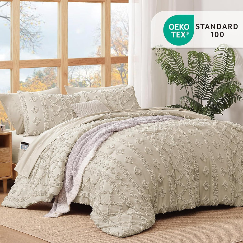 Queen Size Comforter Set- 7 Pieces Tufted Bed in a Bag Queen Bedding Sets