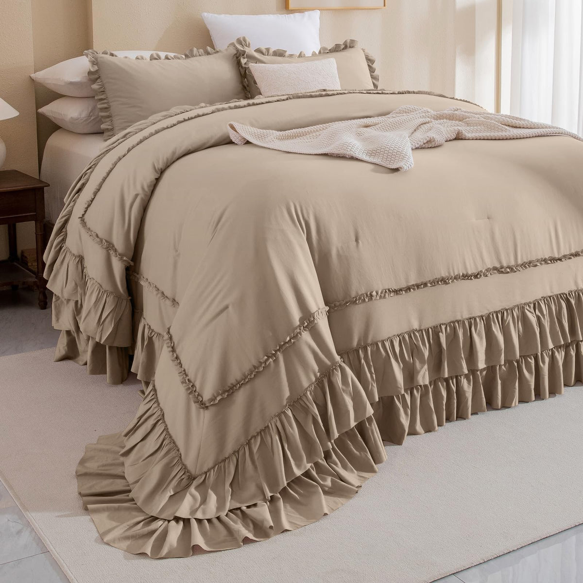 Masaca Ruffled Comforter Set Queen,Farmhouse Shabby Boho Chic Bedding Wheat and White Ruffle Comforter Vintage Rustic French Country Elegant Bedding Set 3PCS