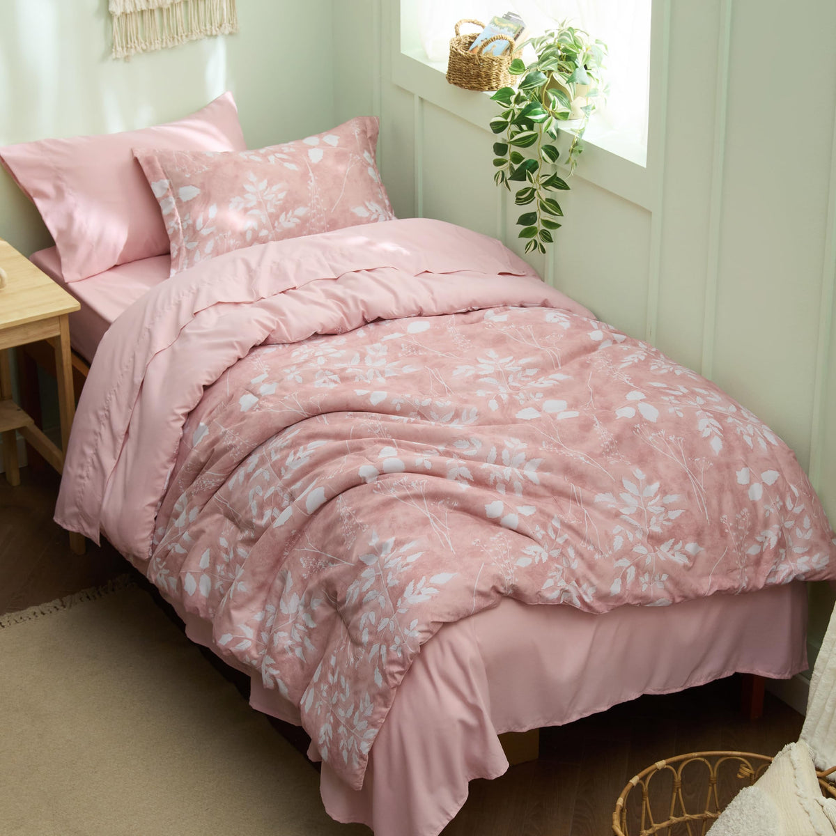 Bedsure Sage Green Queen Comforter Set, Floral Bedding Sets, 7 Piece