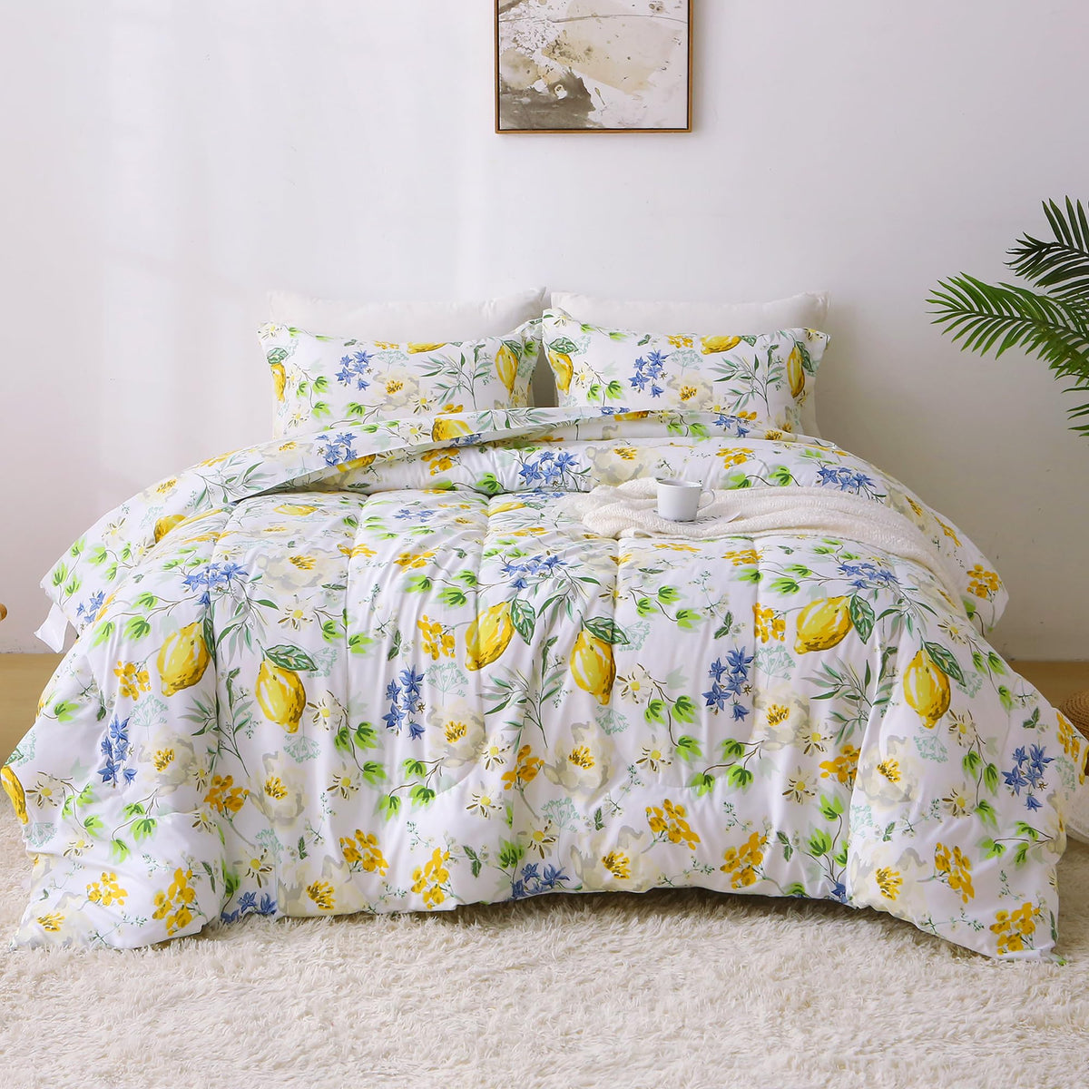 Mooreeke Floral Queen Size Comforter Sets, Lightweight Purple Lavender Botanical Printed Bedding for All Seasons, 3-Piece Vintage Bed in a Bag with Fluffy Quilted Reversible Comforter & 2 Pillow Shams