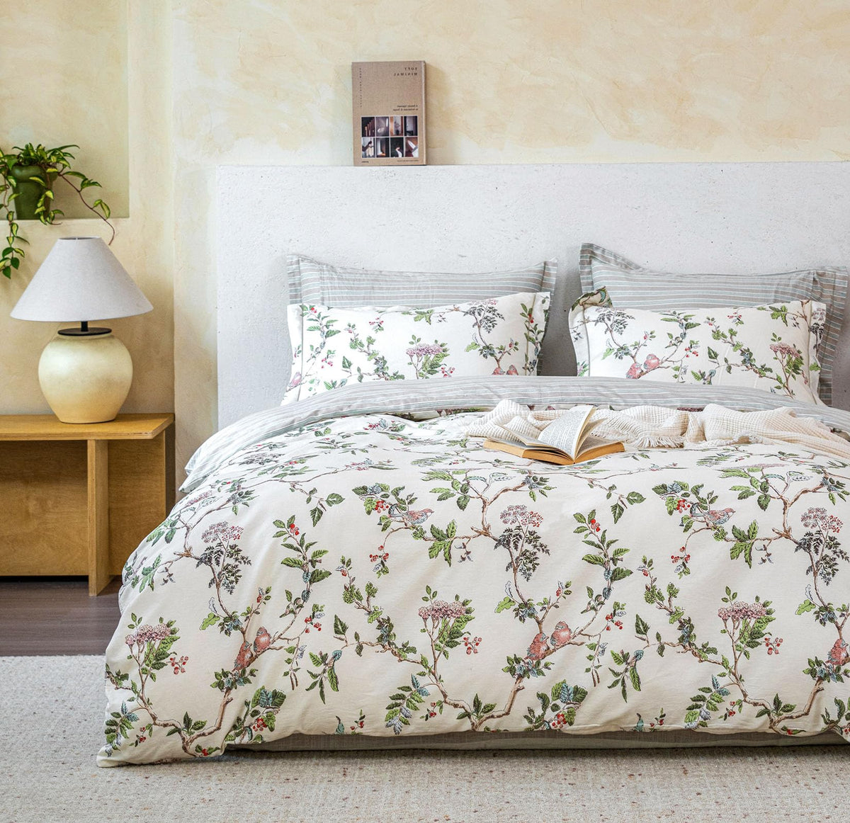 ALEISSEL Natural Cotton 3pcs Floral Comforter Sets King Size-Yellow Comforter with Pink & Yellow Flowers and Blue & Green Leaves on White, Reversible Lightweight Bedding Sets(King 104"×90")