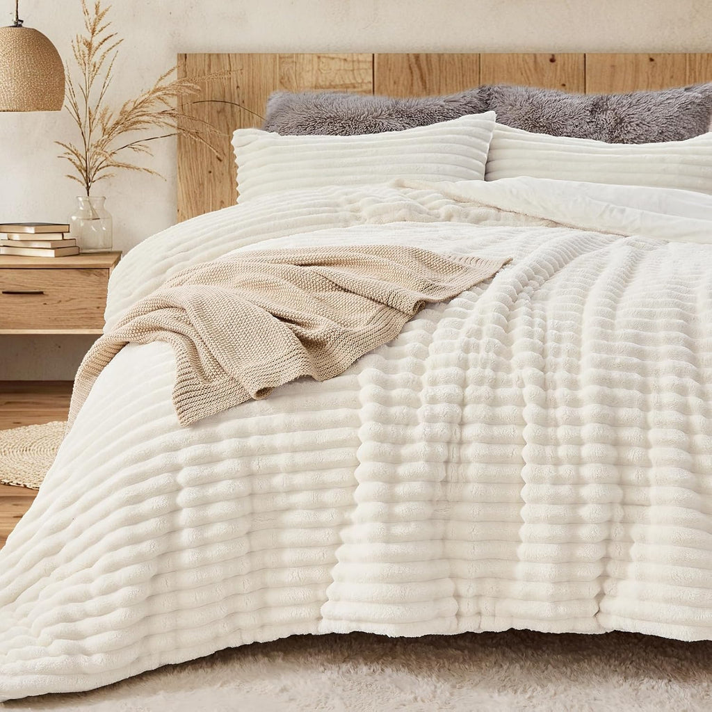 Sasttie Fluffy Queen Comforter Set, 3 PC Soft Fleece Bedding, Cream White