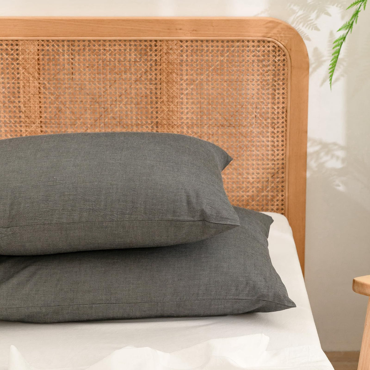 BESTOUCH Washed Cotton Pillowcases Linen Feel Olive Green Body