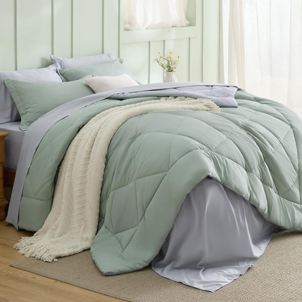 Bedsure Queen Bed in a Bag Reversible Bed Set 7 Pieces Grey/Light Grey