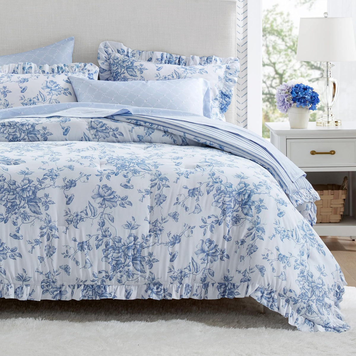 Madison Park Essentials Pink Floral Comforter Set with Sheets King,7pc