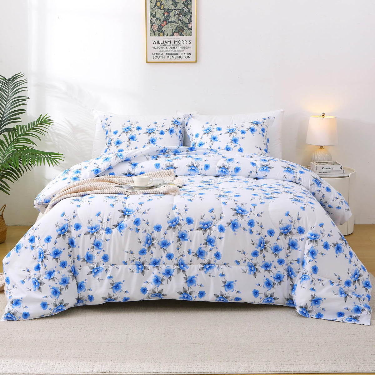 Mooreeke Floral Queen Size Comforter Sets, Lightweight Purple Lavender Botanical Printed Bedding for All Seasons, 3-Piece Vintage Bed in a Bag with Fluffy Quilted Reversible Comforter & 2 Pillow Shams