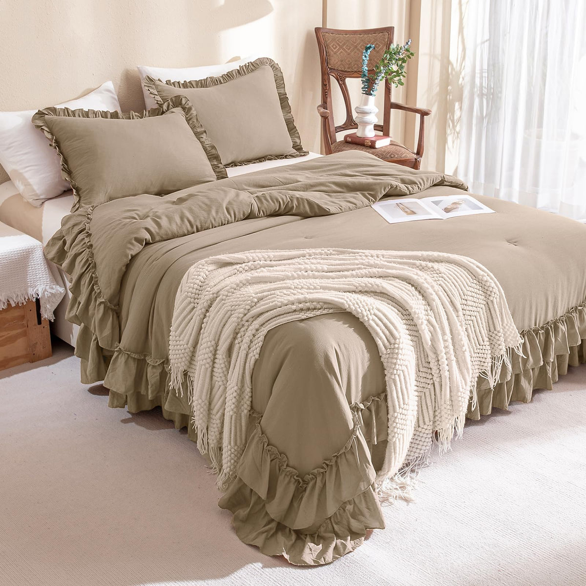 QSH Queen's House Light Blue Farmhouse Ruffled King Size Comforter Set,Lightweight Microfiber Inner Fill Fluffy Boho Chic Bedding Comforter,Ultra Soft Microfiber Inner Fill Bedding