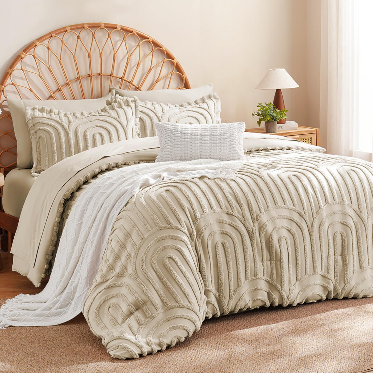 MR&HM Queen Comforter Set 7 Pieces, Fluffy Tufted Boho Beddding Set Beige
