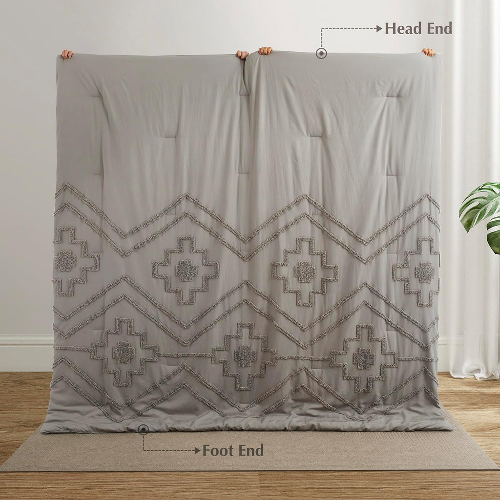 Oli Anderson Tufted Boho Queen Comforter Set, Grey, 3 Pieces