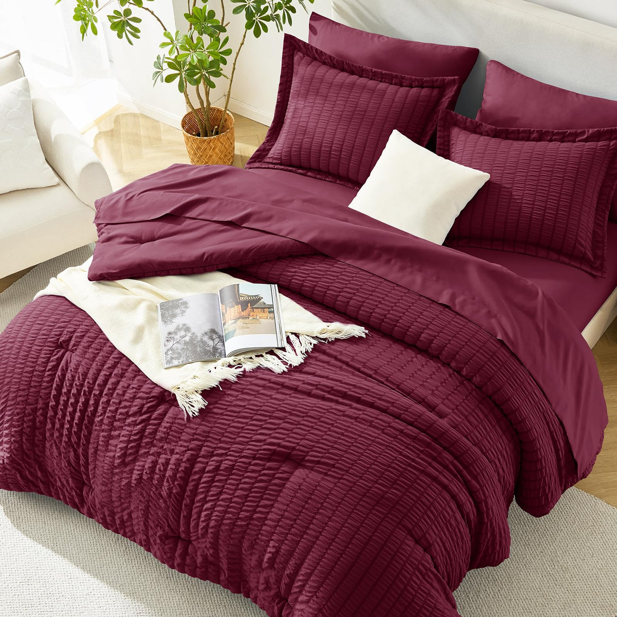 HIMEET King Comforter Set, 7-Piece Seersucker Bed in a Bag, Beige