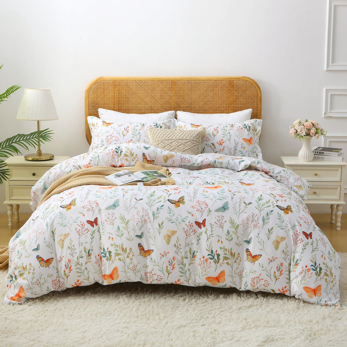 Mooreeke Floral Queen Size Comforter Sets, Lightweight Purple Lavender Botanical Printed Bedding for All Seasons, 3-Piece Vintage Bed in a Bag with Fluffy Quilted Reversible Comforter & 2 Pillow Shams