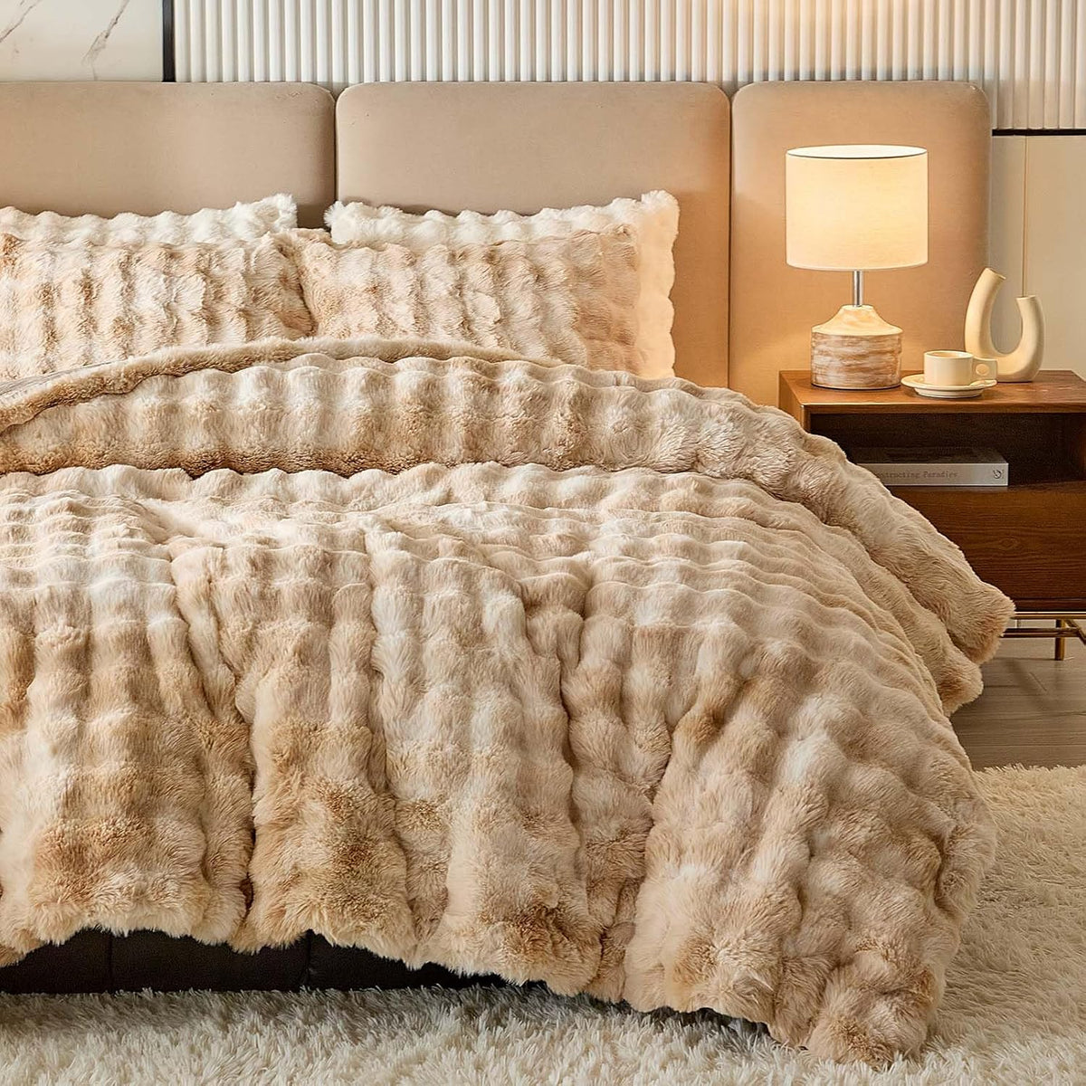 Full Faux Rabbit Fur Comforter Set - 3 Pieces Fluffy Bedding Set Ultra Soft Warm Shaggy Winter Flannel Bed Set, Luxury Skin Friendly Sherpa Comforter Set & Pillow for Thanksgiving Tie Dye Coffee