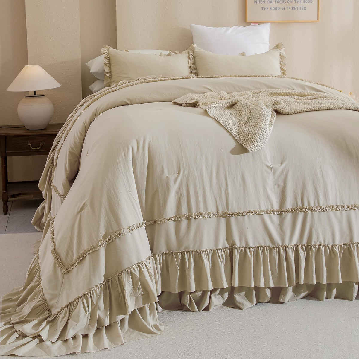 Masaca Ruffled Comforter Set Queen,Farmhouse Shabby Boho Chic Bedding Wheat and White Ruffle Comforter Vintage Rustic French Country Elegant Bedding Set 3PCS