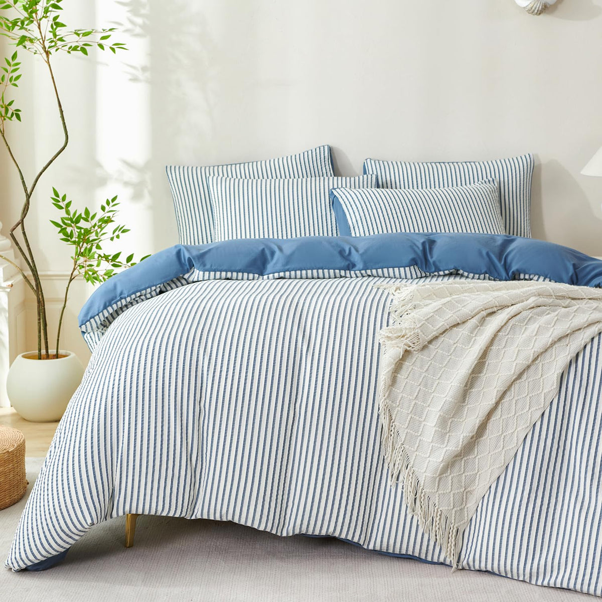 Sage Green Queen Size Comforter Set Striped 100% Soft Washed Microfiber Jacquard 3 Pieces Striped Bedding Sets Green White Comforter Queen for All Seasons and 2 Pillowcases Comfort Breathable