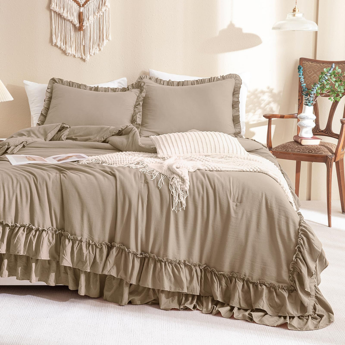 Masaca Ruffled Comforter Set Queen,Farmhouse Shabby Boho Chic Bedding Wheat and White Ruffle Comforter Vintage Rustic French Country Elegant Bedding Set 3PCS
