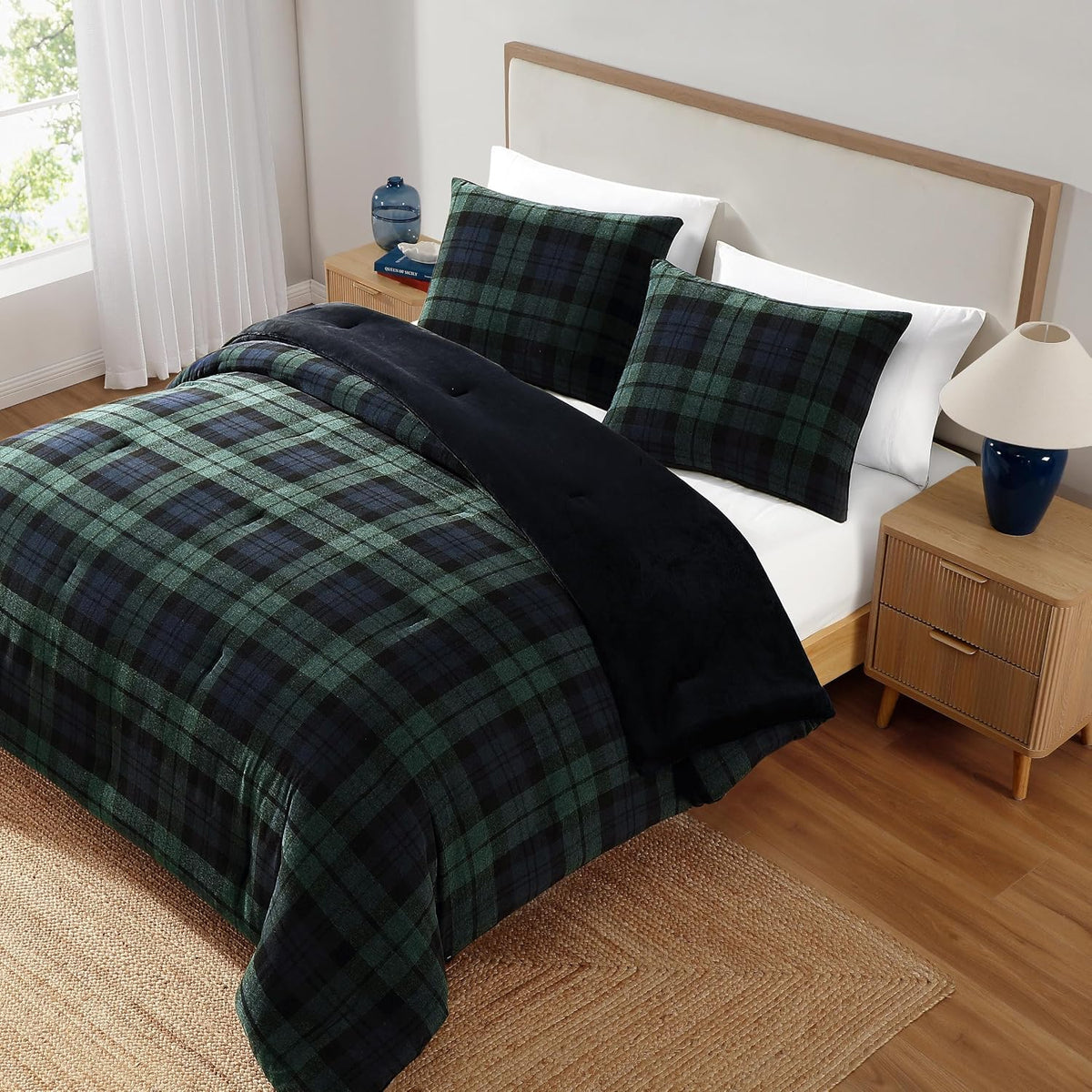 Tommy Hilfiger - Queen Comforter Set with Shams, Reversible Plush Bedding
