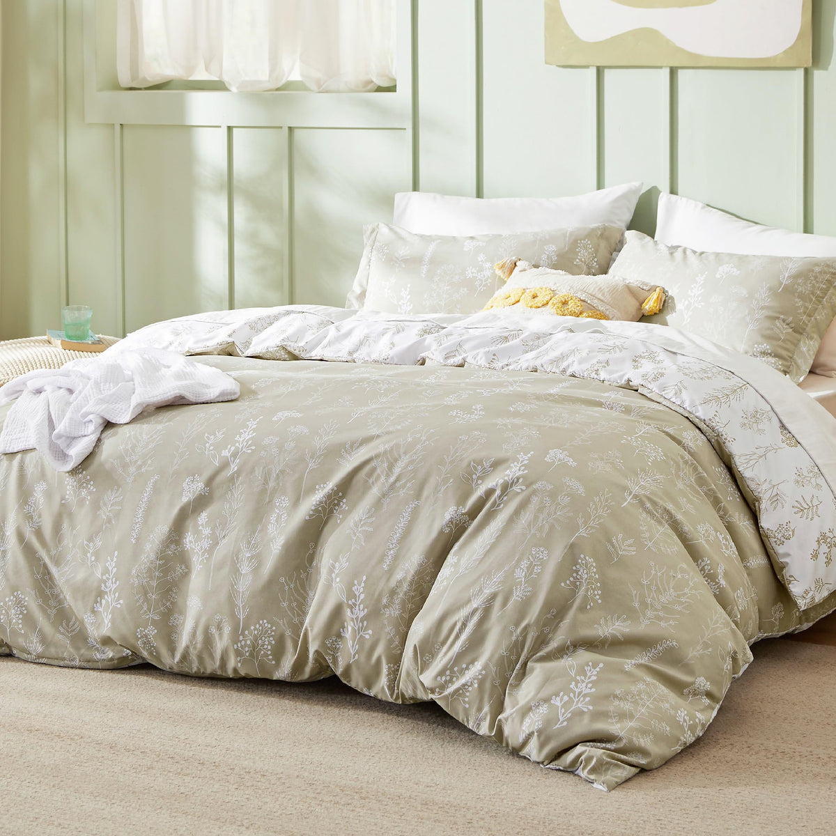 Bedsure Floral Comforter Set Cute Bedding Set California King Sage Green