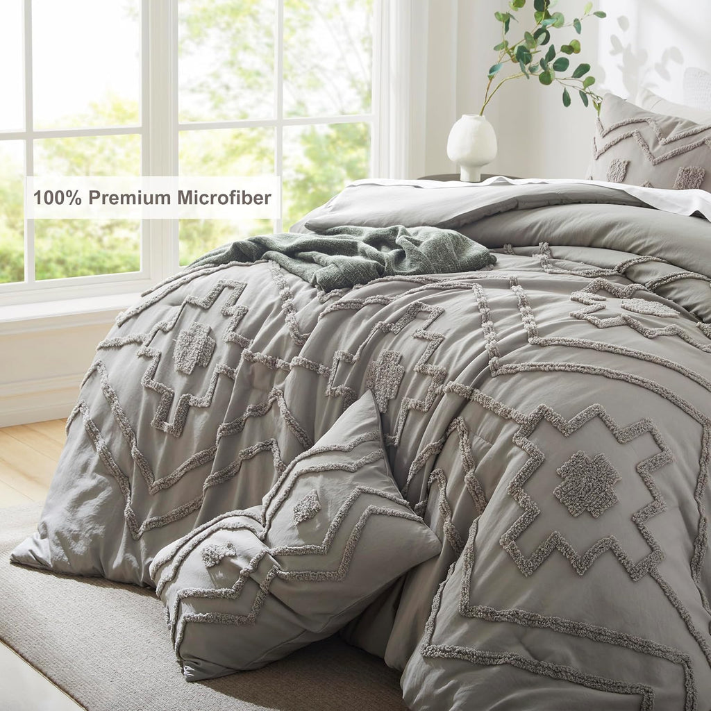 Oli Anderson Tufted Boho Queen Comforter Set, Grey, 3 Pieces