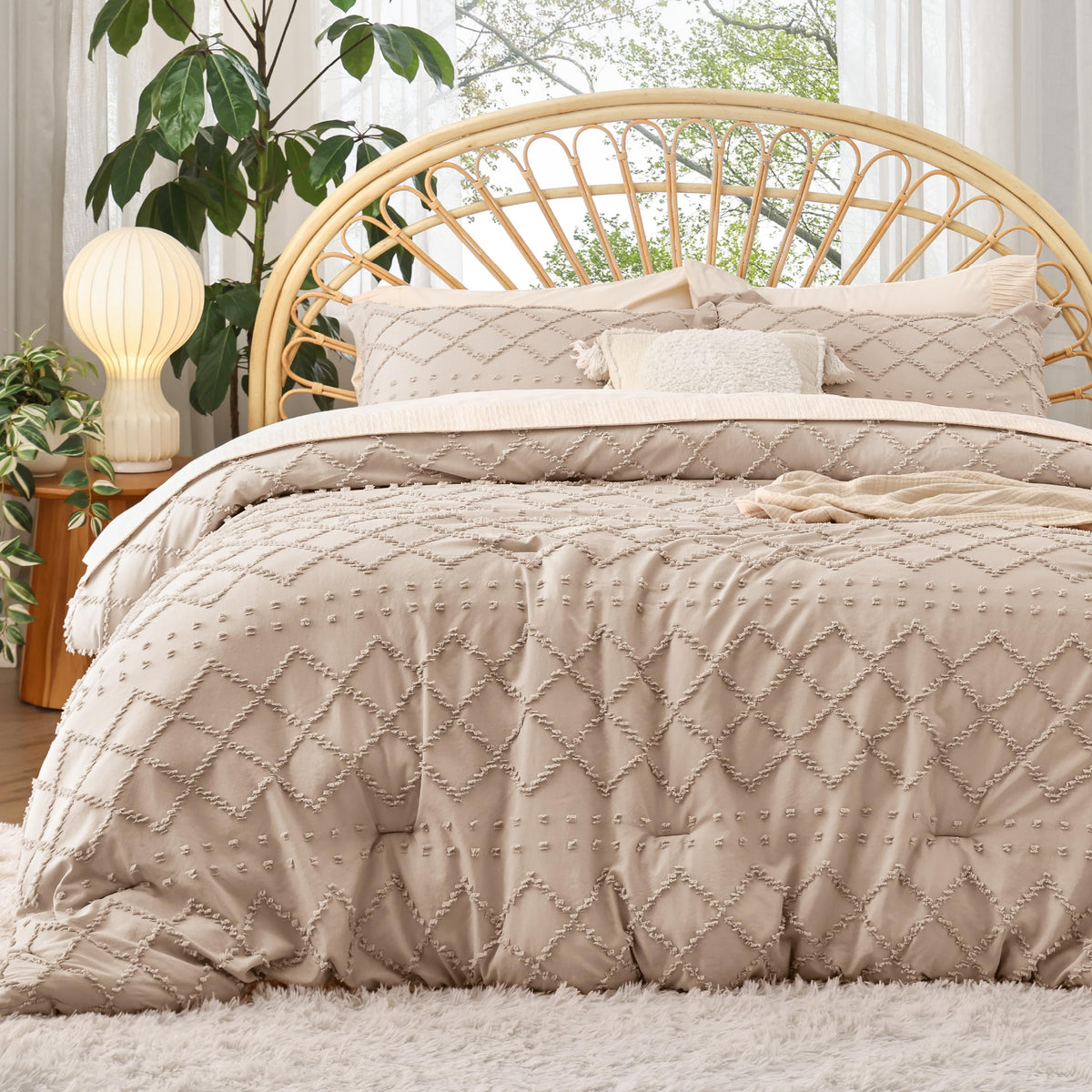 Bedsure Boho Tufted Beige Comforter Set, Oversized King